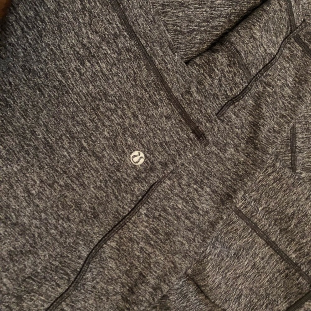 Lululemon pullover - Picture 4 of 6